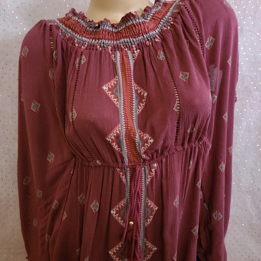 Skylar & Jade Flutter Sleeve Maroon Top ♡